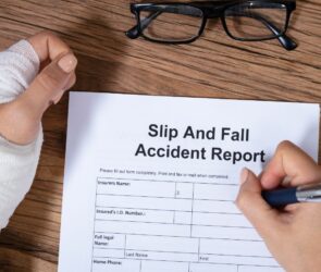 if you are involved in an injury accident in a city you must immediately notify