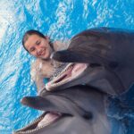 10 Tips on Swimming With Dolphins